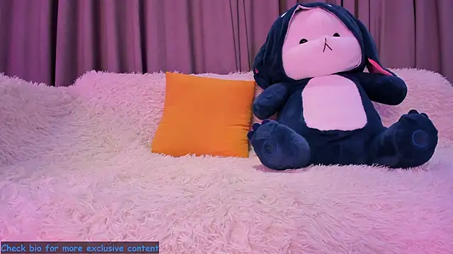 nikkisweetie online show from October 10, 1:54 am