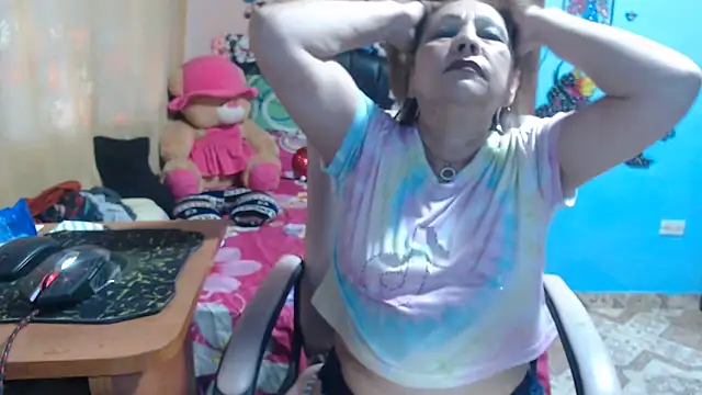 milfeddy  online show from March 12, 9:39 pm