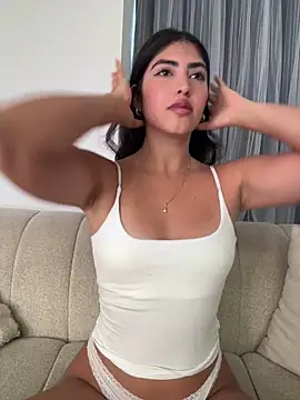 Gaby zahir  online show from April 14, 9:04 pm