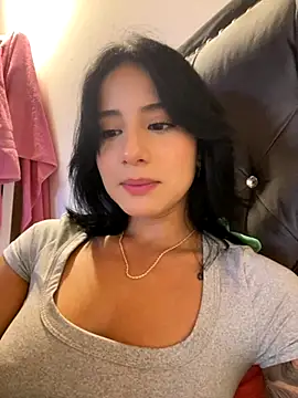 Ale Lewis online show from November 27, 10:12 pm