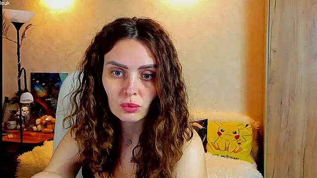 Snapshot of mia_grantes chatting on October 22, 6:35 pm mia grantes online show from October 22, 6:35 pm
