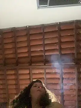 -Marivalda- online show from February 12, 9:05 pm