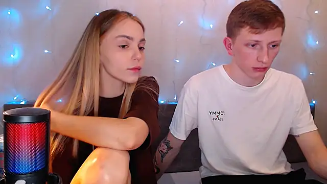 juliaanddima online show from October 2, 10:37 pm