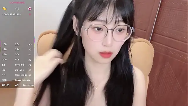 4uoki online show from July 4, 4:14 pm