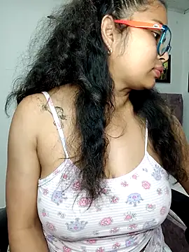 chalohott online show from January 11, 11:15 am