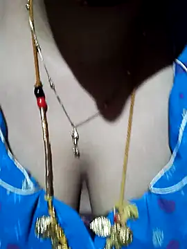 tuttifrutti17 online show from September 18, 5:00 pm