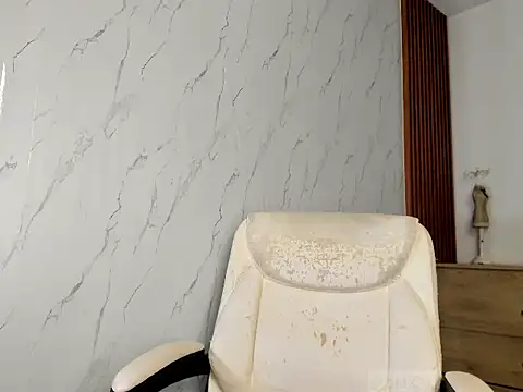 aleja belle online show from March 22, 10:43 am