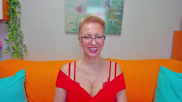 iamyourdream89 online show from February 4, 2:53 pm