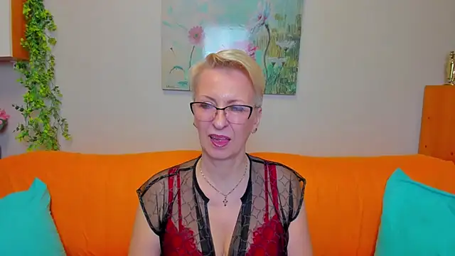 iamyourdream89 online show from March 25, 5:27 pm