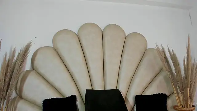 Natasha  Blue online show from September 23, 7:01 pm