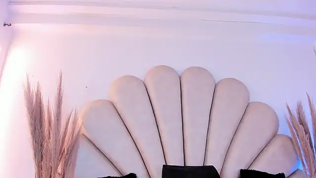 Natasha  Blue online show from September 10, 7:47 pm