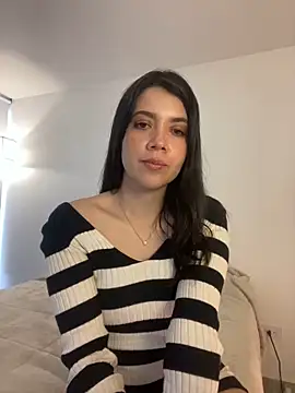 Snapshot of saori_10 chatting on October 20, 10:24 pm saori 10 online show from October 20, 10:24 pm