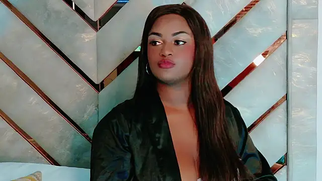 Noa Adams online show from May 25, 5:28 am