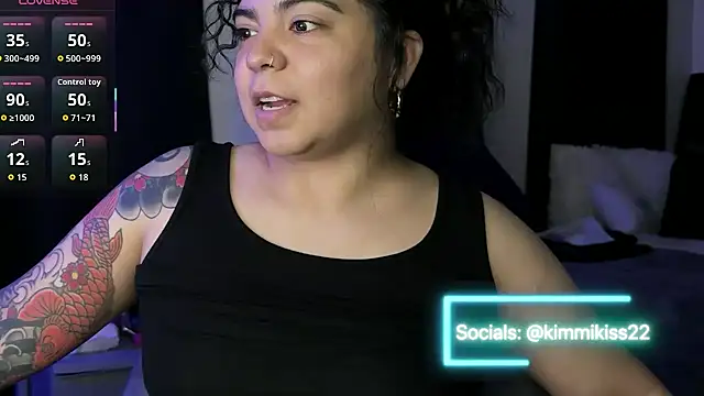 kimmiakiss22 online show from October 4, 1:00 am