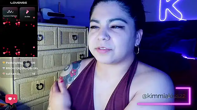 kimmiakiss22 online show from February 20, 1:48 am