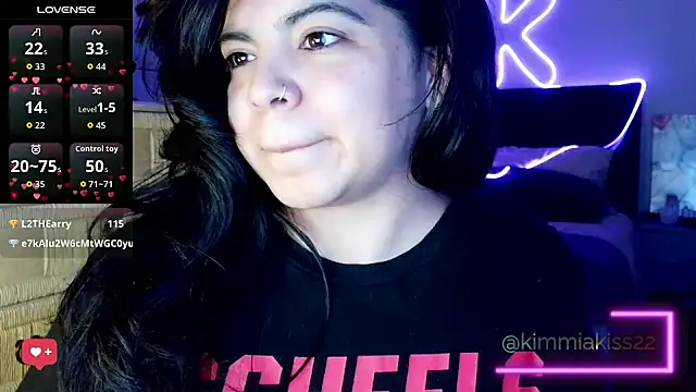 kimmiakiss22 online show from February 21, 1:39 am
