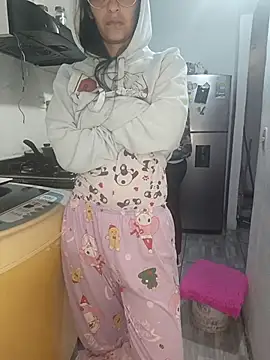 kingofqueenxxx online show from February 9, 1:24 pm