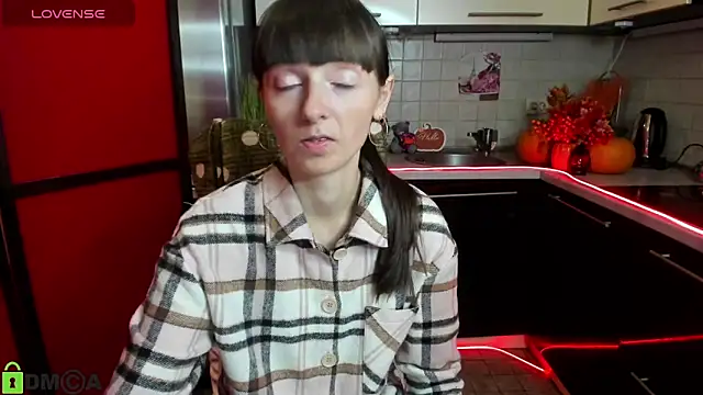 TayanaJons online show from November 6, 8:09 am