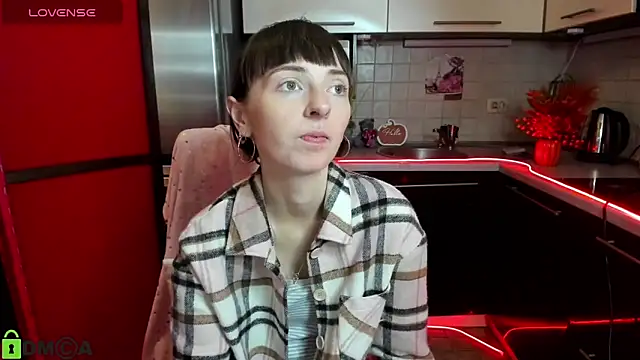 TayanaJons online show from December 4, 8:16 am