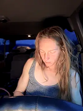 GoldenFlameGoddess online show from December 15, 3:28 pm