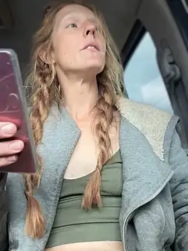 GoldenFlameGoddess online show from March 30, 9:36 pm