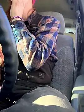 GoldenFlameGoddess online show from January 9, 7:51 pm