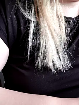 D Marinna online show from January 11, 10:53 am