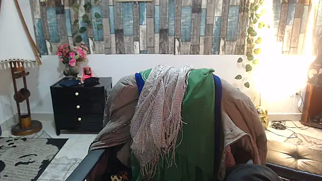 KarimaSarabe online show from October 4, 10:25 pm