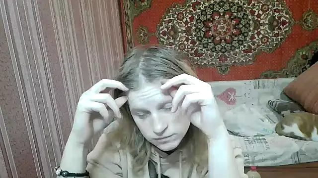 Kathlyn  Heath online show from February 14, 10:12 pm