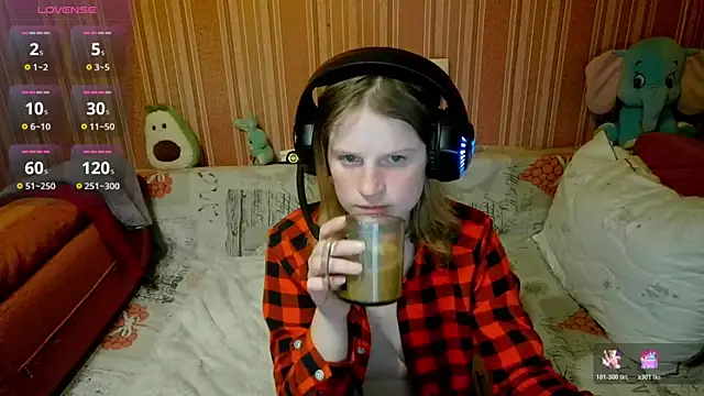 Kathlyn  Heath online show from April 16, 8:08 pm