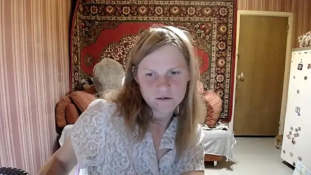 Kathlyn  Heath online show from September 21, 8:07 pm