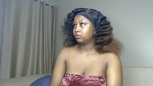 Snapshot of NIKKIE_LOVE chatting on October 14, 1:52 am NIKKIE LOVE online show from October 14, 1:52 am