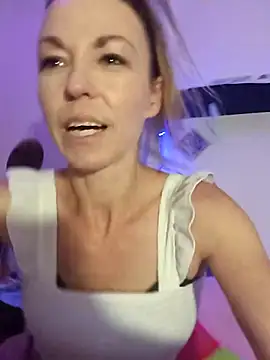 cammyquart online show from November 20, 5:08 am