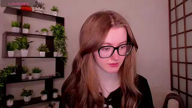 KateCuddle online show from March 24, 2:39 am