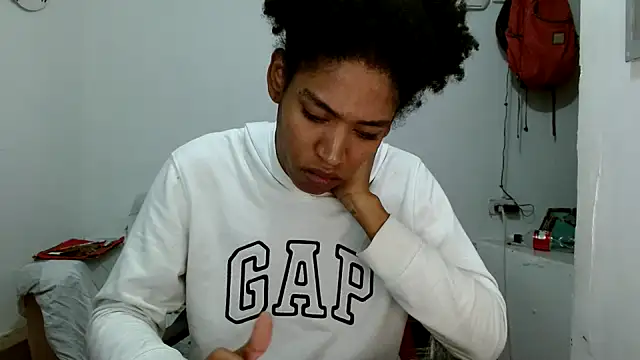 angelamarie1 online show from October 2, 11:04 am