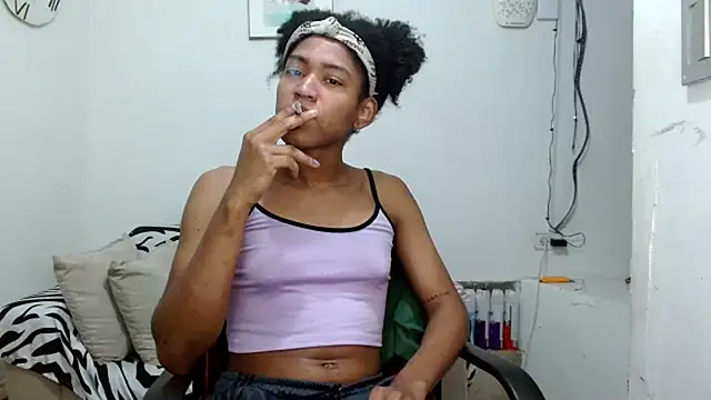 angelamarie1 online show from February 5, 1:25 pm