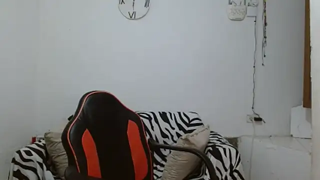 angelamarie1 online show from May 26, 12:26 pm