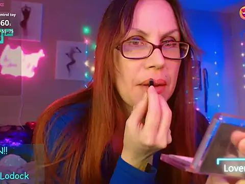 EmmaIsHere online show from March 19, 7:29 pm