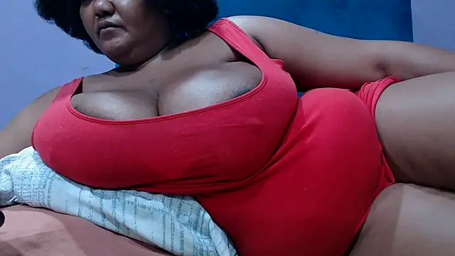 GiantTittts online show from November 22, 8:28 am