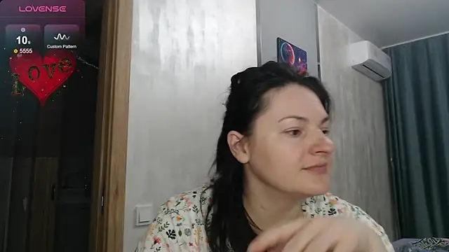 Stacy Davice online show from September 29, 8:03 pm