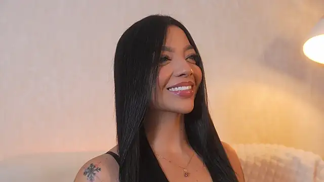 sarah hiill online show from November 26, 10:00 pm