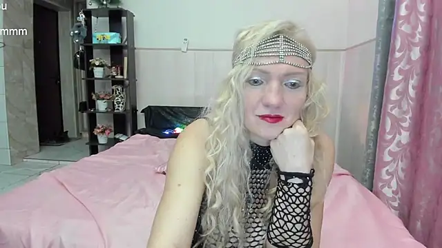 TrueFoxyyy online show from December 20, 5:50 pm