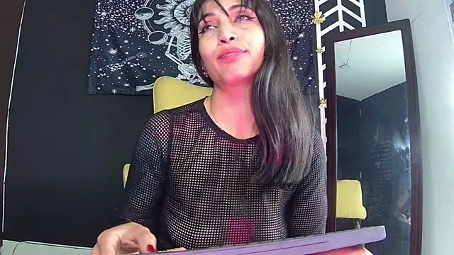 EvangelineCors online show from April 17, 6:43 pm