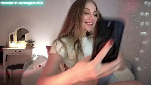 ImKeira online show from November 10, 7:20 pm