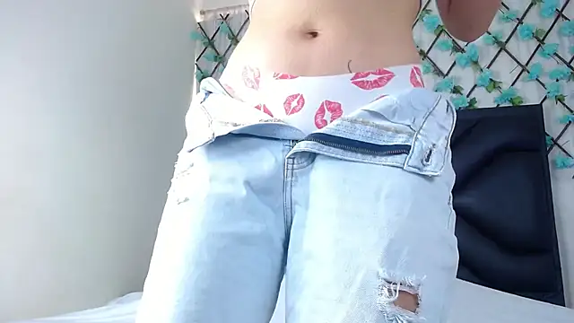 EmmaWilliamss online show from January 10, 3:50 pm