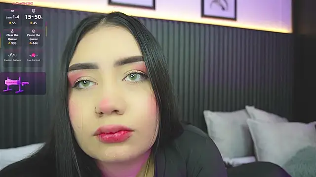 haylie  online show from December 19, 3:43 am