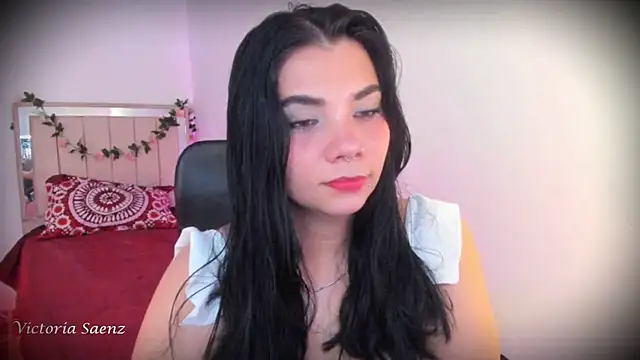 victoriaasaenz  online show from February 5, 12:46 am