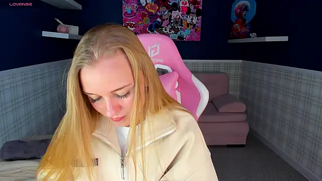 Barbie Lis online show from November 30, 1:32 am