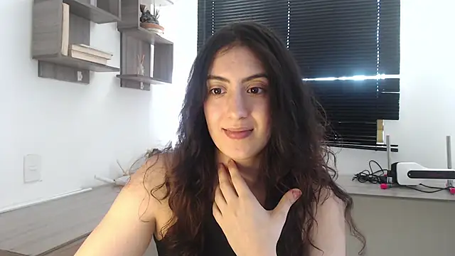 MIYESSI online show from September 27, 8:05 pm