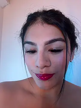 Saray Cute  online show from August 6, 9:38 am